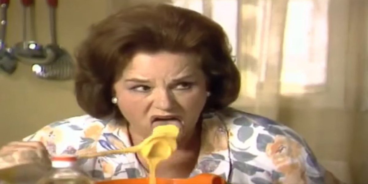 Četrnaest jaja i osam kašika šećera: Ovo je "torta ubica" Olivere Marković (VIDEO)