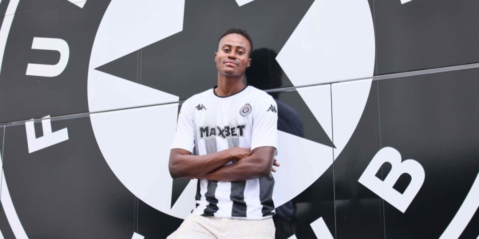 Sedmo pojačanje Partizana: Demba Sek predstavljen u Humskoj (FOTO/VIDEO)