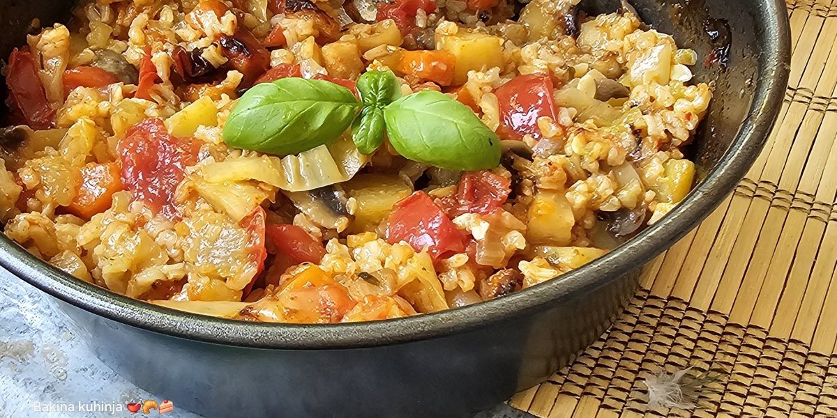 Posni đuveč sa šampinjonima osvaja ukusom - Jelo koje obara sa nogu, a sprema se brzo i lako (VIDEO)