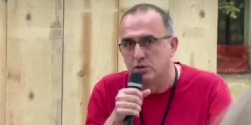 Gruhonjićev kolumnista i Milov skutonoša napao SPC i Vučića: "Srbi da uče decu da su genocidni" (VIDEO)