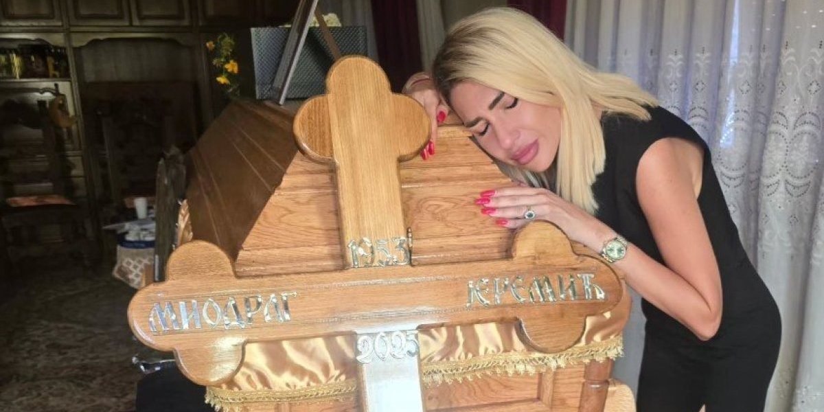 Jovana Jeremić grli očev sanduk: Načisto se slomila, suze samo liju