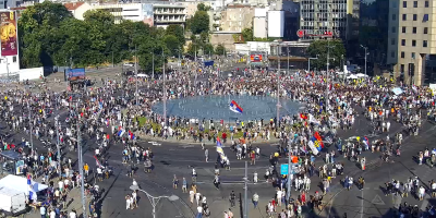 Sudija Ksenija Marić i definitivno se stavila na stranu blokadera svojom današnjom odlukom o pritvoru za nasilnike sa Slavije.