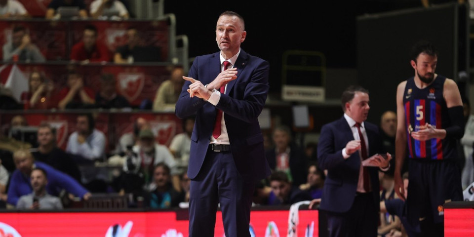 Evropa u šoku - Novi trener Žalgirisa pe*is prekrio trofejom: Nećete verovati ko menja Trinkijerija (FOTO)