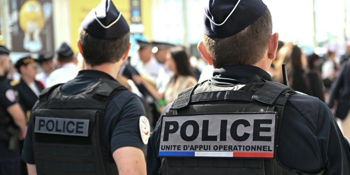 Bizarno - Dvojica policajaca optužena za silovanje: Tvrde da je žena pristala na odnose