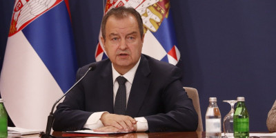 Ministar policije Ivica Dačić rekao je na konferenciji za novinare u Palati Srbija da je tokom blokaderskog protesta na Vidovdan zadržano 38 lica, protiv 35 biće podnete krivične prijave, a zahtev za prekršajni postupak biće podnet protiv 26 lica.