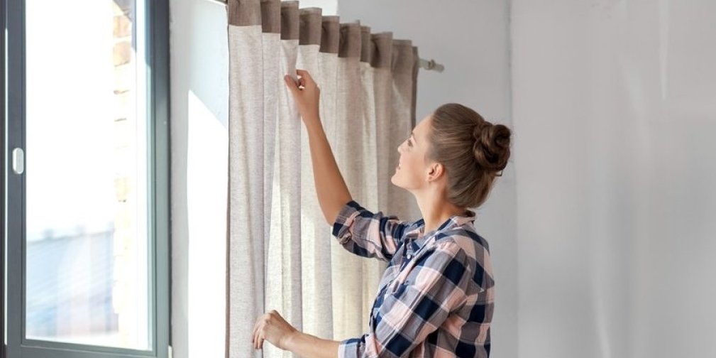 Ako imate ove zavese odmah ih uklonite: Polako truju dom, a niste ni svesni