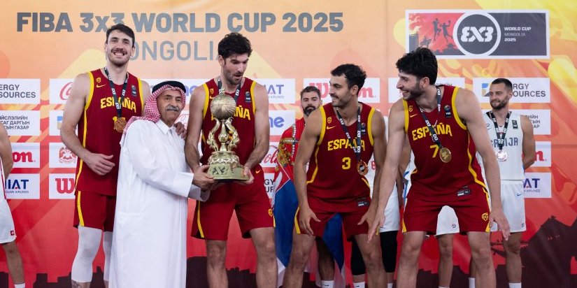 Španija je svetski šampion: Švajcarci izbacili Srbiju, pa poklekli pred crvenom furijom