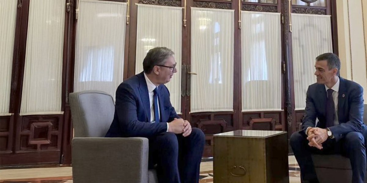 Otvoreno o važnim temama sa prijateljem! Vučić stigao u Španiju: Sastao sa Sančezom (FOTO)