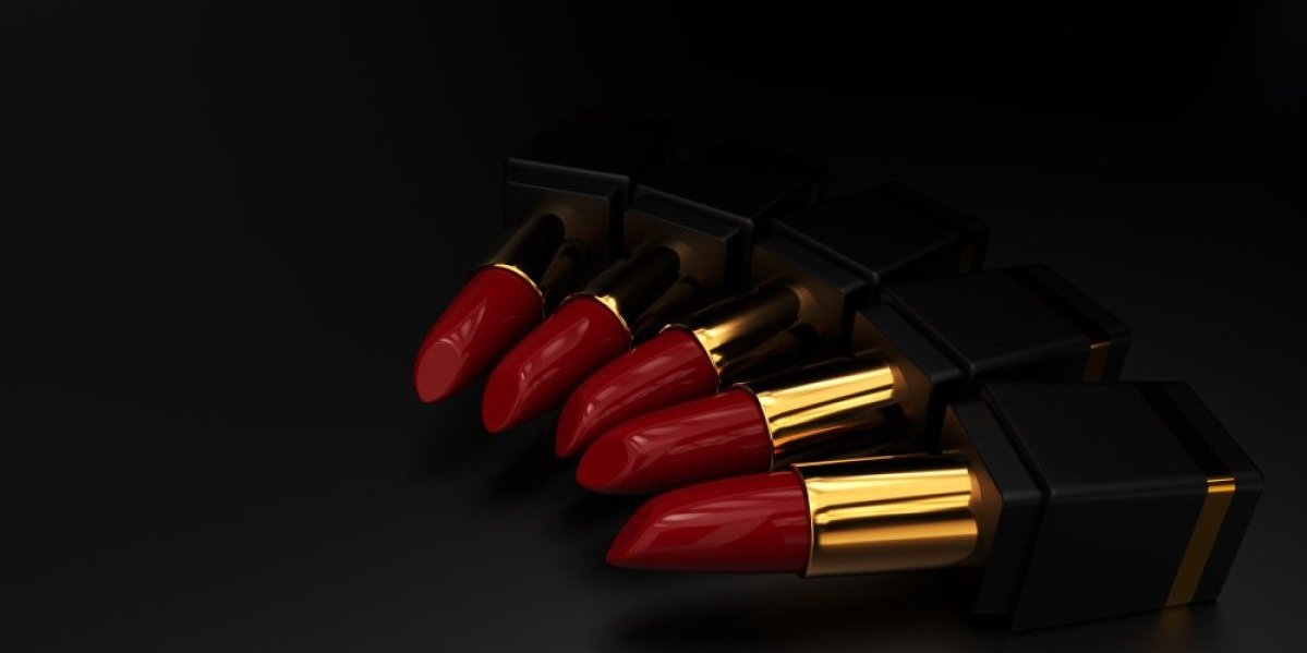 Jedna nijansa karmina je ponovo kraljica trendova: Devedesetih su je nosili svi top modeli(FOTO)