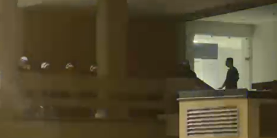 Blokaderi teroristi provociraju policiju: Napravili haos ispred Palate pravde