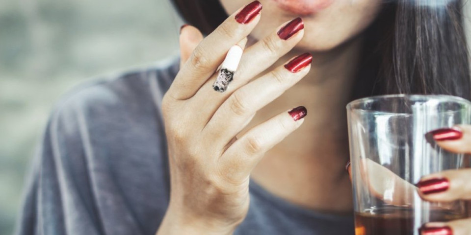 Stravično otkiće: Štetne posledice pušenja i alkohola, javljaju se već u ovim godinama