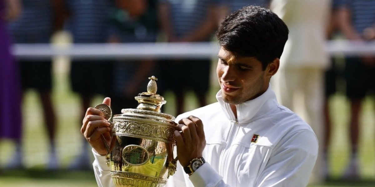 Ljudi frapirani, zašto je ananas na peharu Vimbldona?