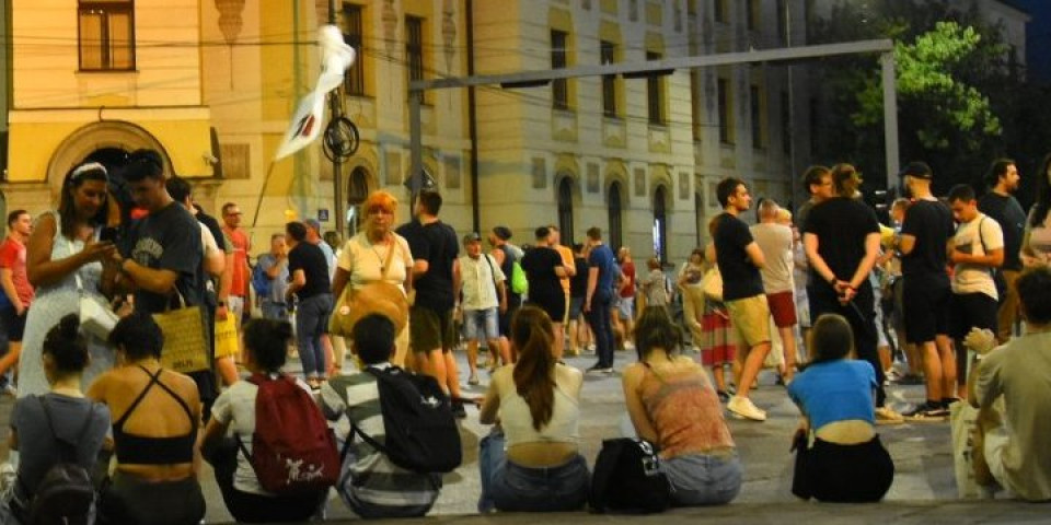 Drama u Nišu: Blokaderi s PMF-a objavili dokument, otkrili šta se dešava u tom gradu - Cure šok informacije