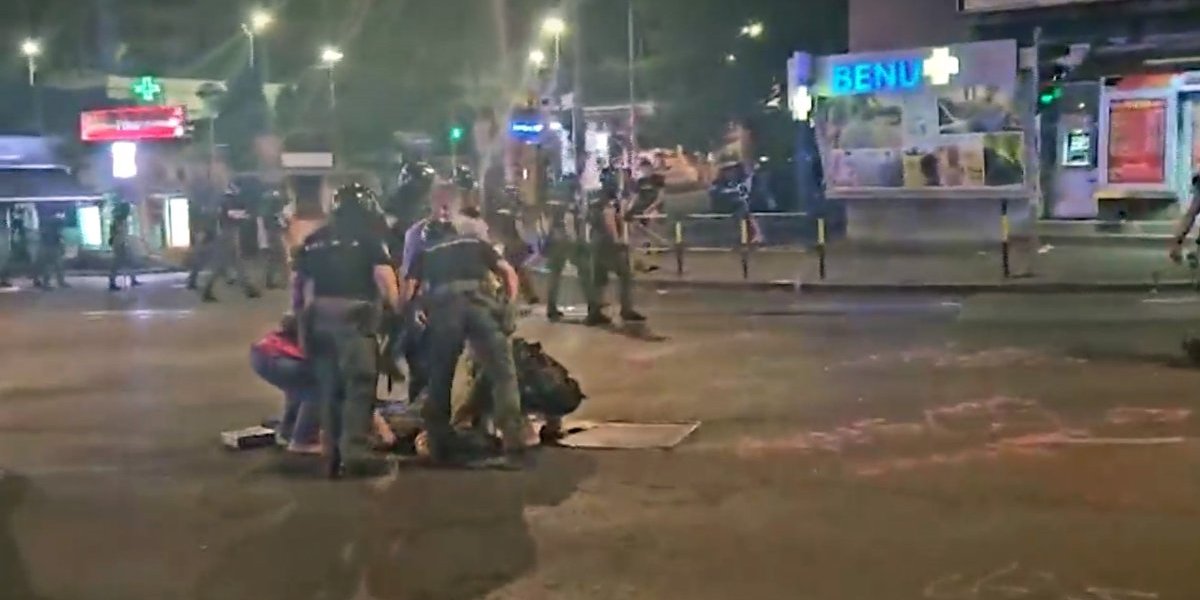 Tajkunski portal Nova priznao: Stranci učestvuju u rušenju Srbije!