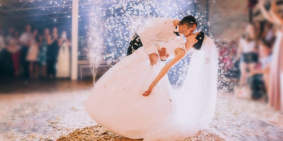 Čeka ih prsten: Ova 4 horoskopska znaka će izgovoriti "DA" do kraja 2025. godine