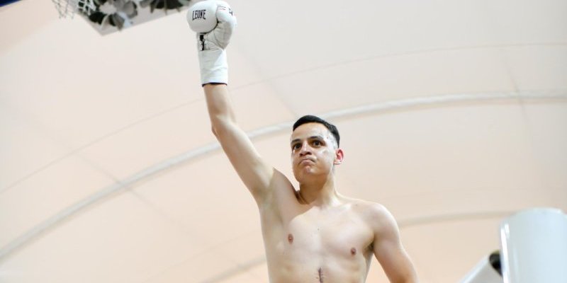 Kostić nokautom dobio meč, pobedu posvetio Srbima na Kosovu i Metohiji