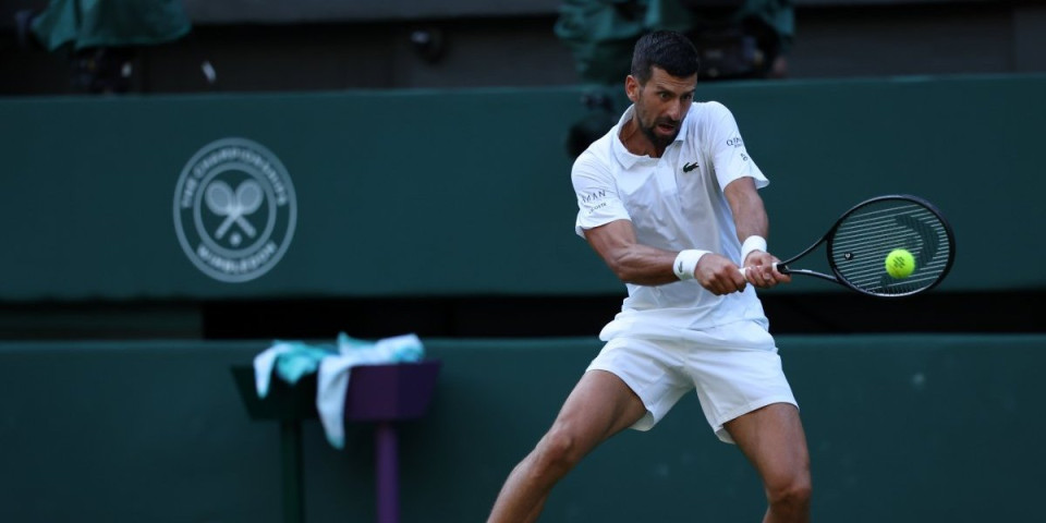 Novak rutinski do drugog kola Vimbldona: Srbin uz male trzavice savladao Milera