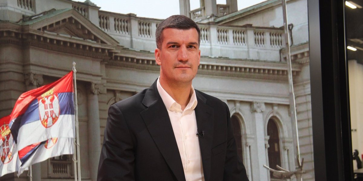 Kešelj o sportistima i glumcima među blokaderima: Kad su neredi, oni se povuku i gurnu decu u prvi plan