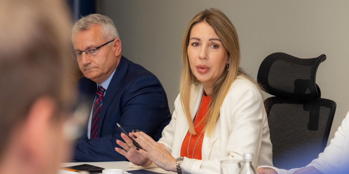 Porodila se Dubravka Đedović Handanović: Ministarka na svet donela devojčicu