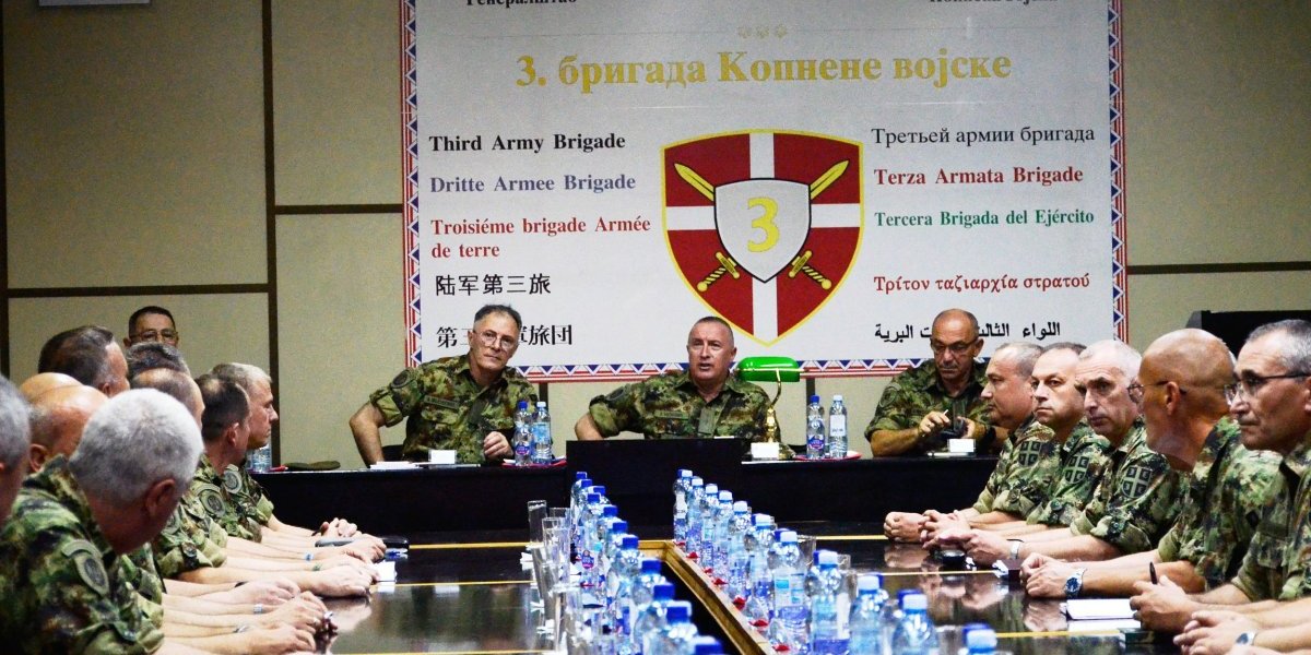General Mojsilović izvršio smotru! Na okupu komandanti brigada Kopnene vojske