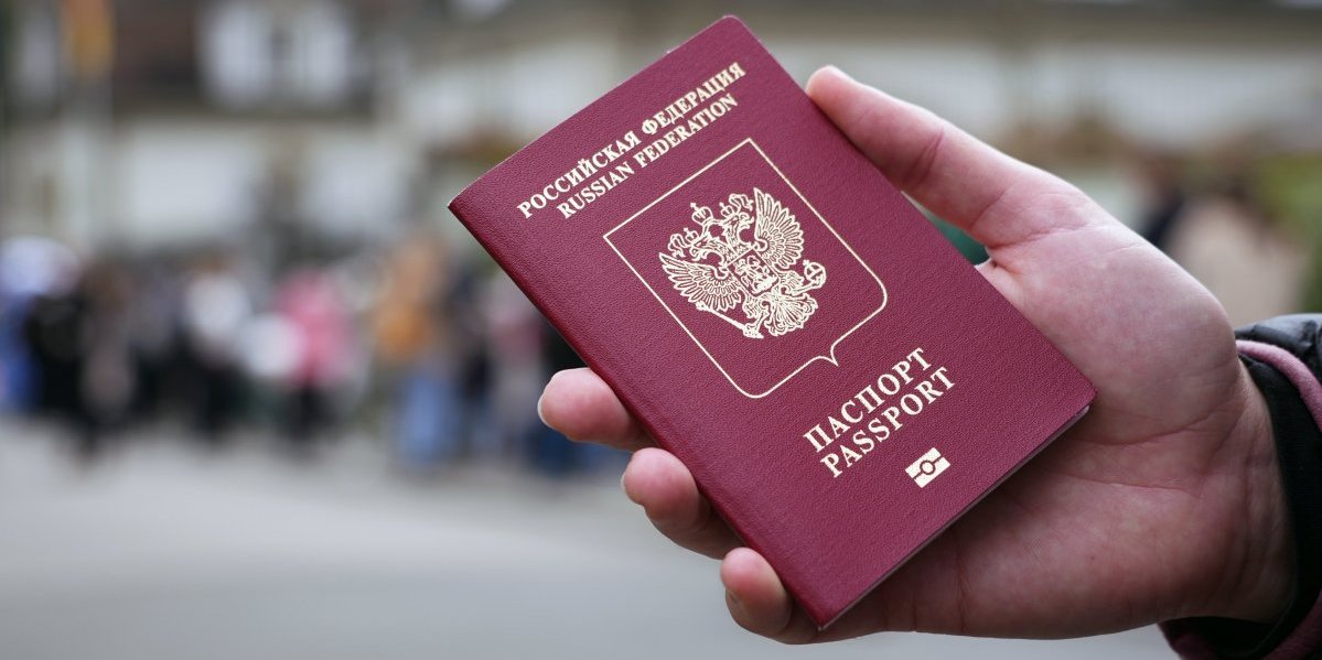 Litvanija i Letonija zlostavljaju Ruse: Odbacuju važeće pasoše bez ikakvog razloga