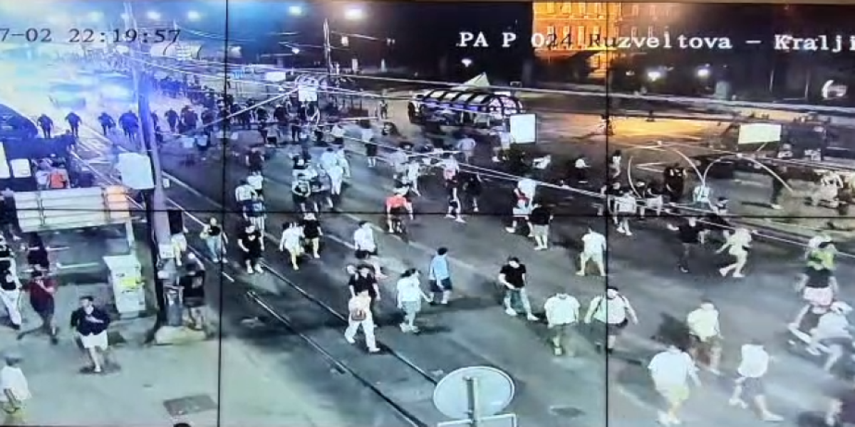 (VIDEO) Pobegoše k'o zečevi: Blokaderi uhvatili maglu čim su videli policiju