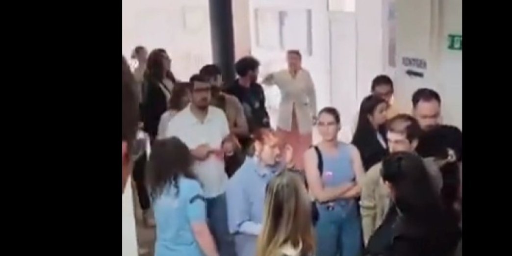 (VIDEO) Divljaštvo blokadera ugrožava zdravlje pacijenata: Upali u kliniku i izazvali haos