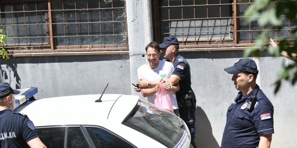 Priznao da je nasilnik, pa pušten nakon saslušanja?! Oglasilo se Tužilaštvo o nasilju blokadera u Zemunu