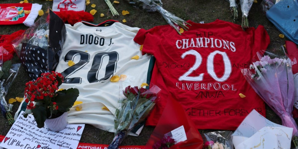 Osmeh je otišao iz grada, ali nikada neće hodati sam