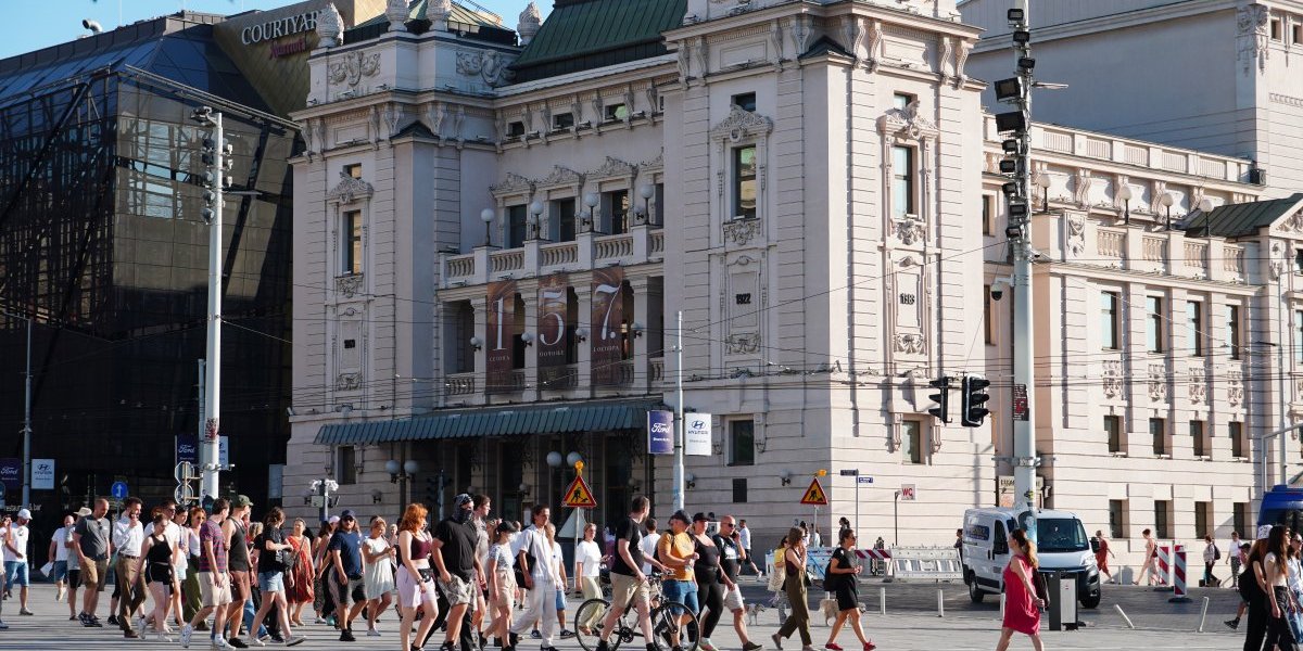 Ovo je sramotno mešanje u unutrašnje pitanje Srbije: Evroposlanica je dokaz da podržavaju blokadere