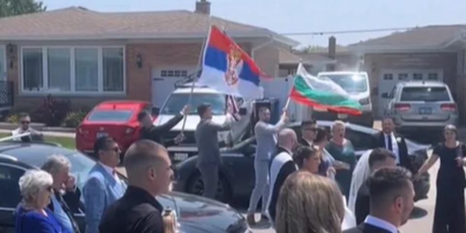 Srbin pokazao Amerikancima kako se pravi svadba: Šatra u dvorištu, trobojka se vijori, a muzika gruva (VIDEO)