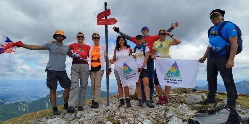 Iz ravnog Banata na vrh Karavanki! Još jedan u nizu podviga zrenjaninskih planinara (FOTO)