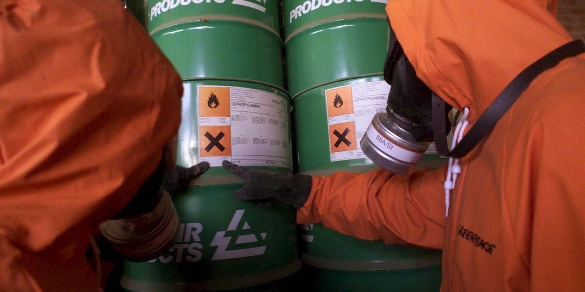 Toksični oblak izazvan eksplozijom: Stanovnici evakuisani usred noći (VIDEO)