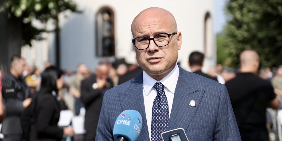 Istorijska odgovornost na današnjim i budućim generacijama da se zločini ne zaborave! Vučević na obeležavanju zločina nad Srbima u Srednjem Podrinju