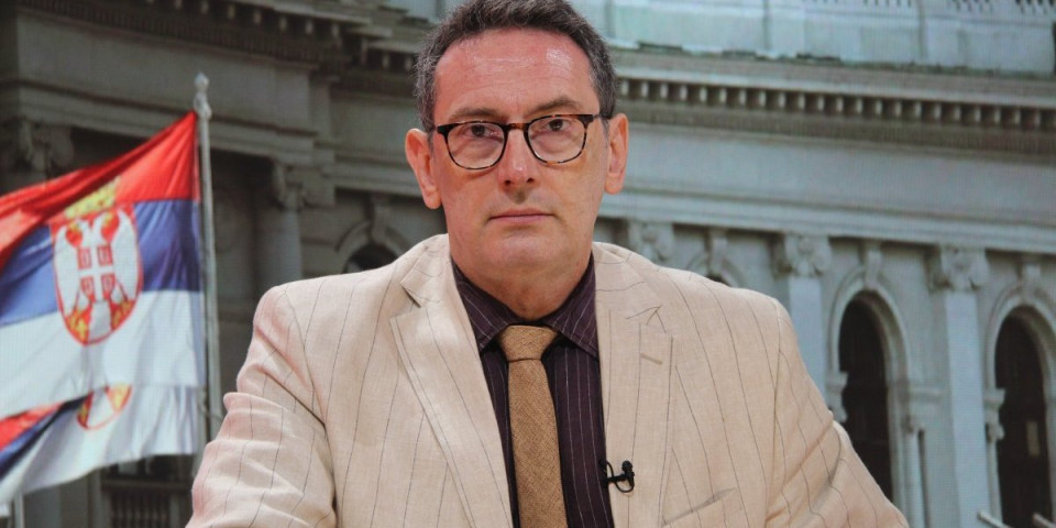 Nebojša Bakarec: Analiza i najoštrija osuda napada na Marka Đurića i njegovo troje dece!