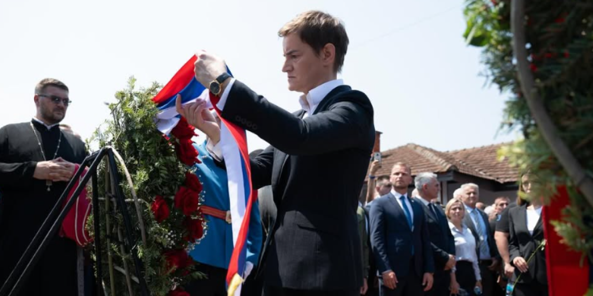 Oglasila se Ana Brnabić iz Bratunaca: "Nećemo pristati da se jedni zločini osuđuju, a drugi prećutkuju" (FOTO)