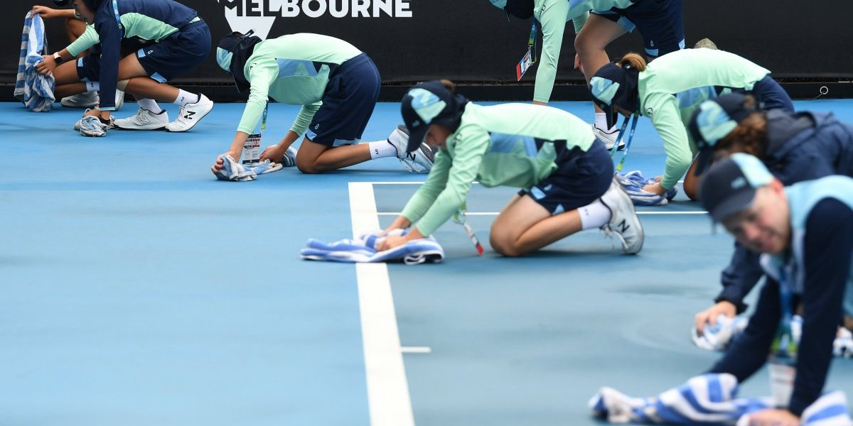 Krvav posao skupljača loptica: Radi ili poljubi, pa ostavi