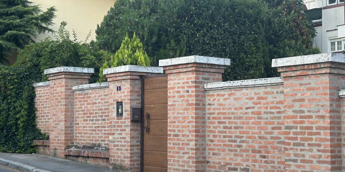 Vila Gorana Bregovića na Senjaku