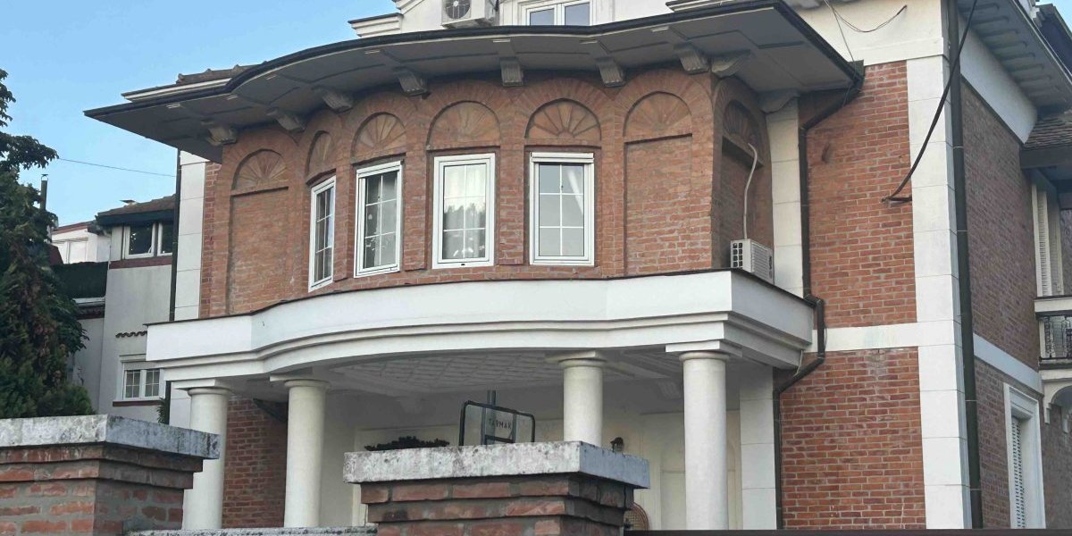 Vila Gorana Bregovića na Senjaku