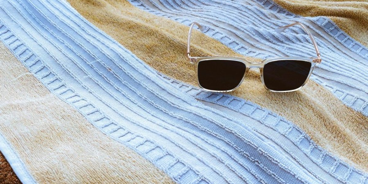 Hrvati derikože - peškir za plažu košta kao noćenje u hotelu