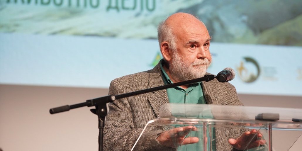 "Opasno je što našu decu truju da ovde nema perspektive": Aleksandar Berček: "To se radi sa namerom"