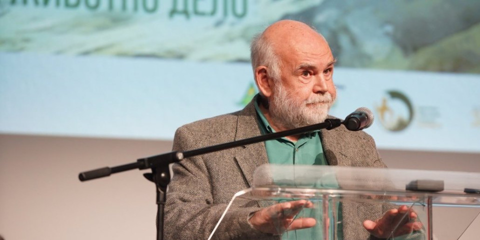 "Opasno je što našu decu truju da ovde nema perspektive": Aleksandar Berček: "To se radi sa namerom"