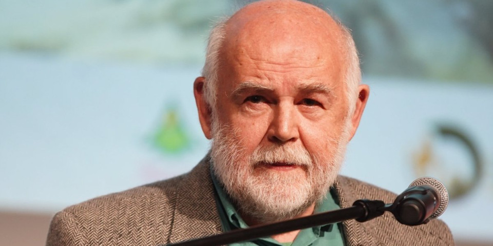 Sin Aleksandra Berčeka je deo serije "Tvrđava": Evo za šta je bio zadužen i kako izgleda (FOTO)