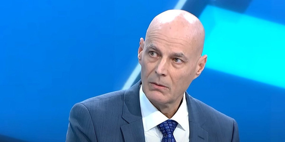 Za blokadu spremni! Dekan FDU doveo ustaše da blokiraju fakultet (VIDEO)