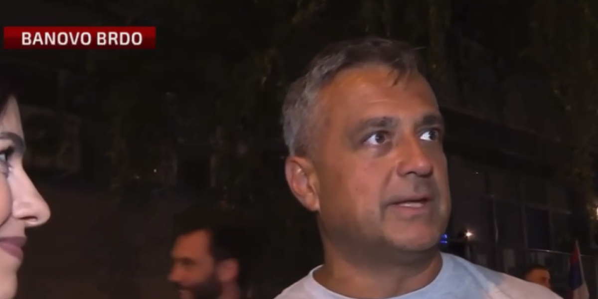 "Više ni mi ne znamo šta radimo!" Blokader pešačkog prelaza u očaju (VIDEO)