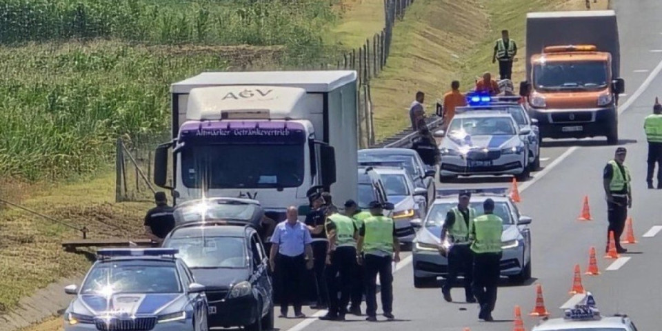 Prve fotografije užasa u Srbobranu: Kamion ubio policajca dok je bio na dužnosti (FOTO)