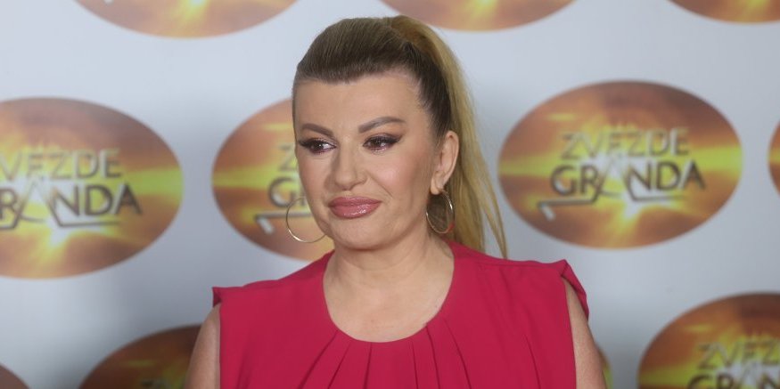 "Pobegli su iz Granda zbog mene": Pevačica osula paljbu po Viki Miljković i Bosancu