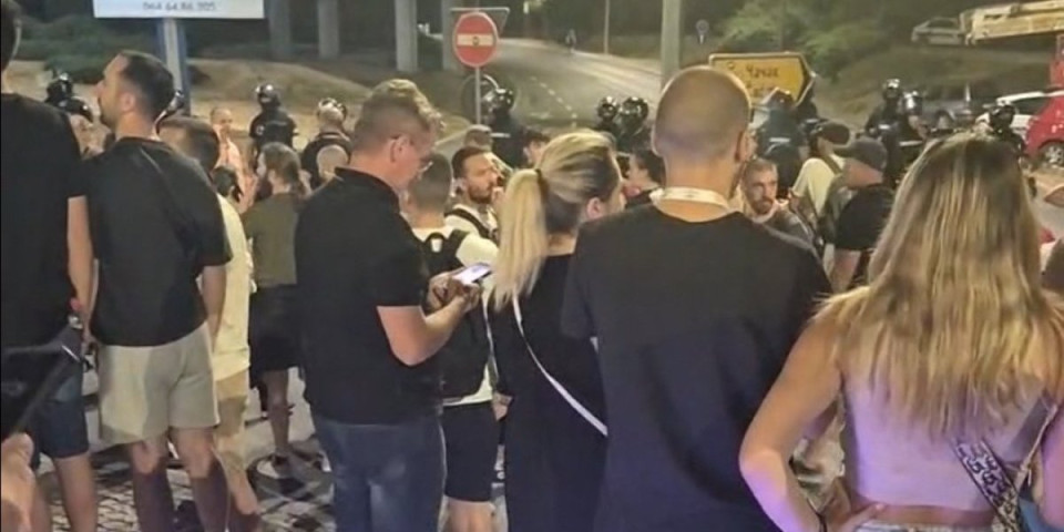 Blokaderi i večeras maltretiraju Srbiju: Jedva se skupili, evo gde blokiraju (FOTO)