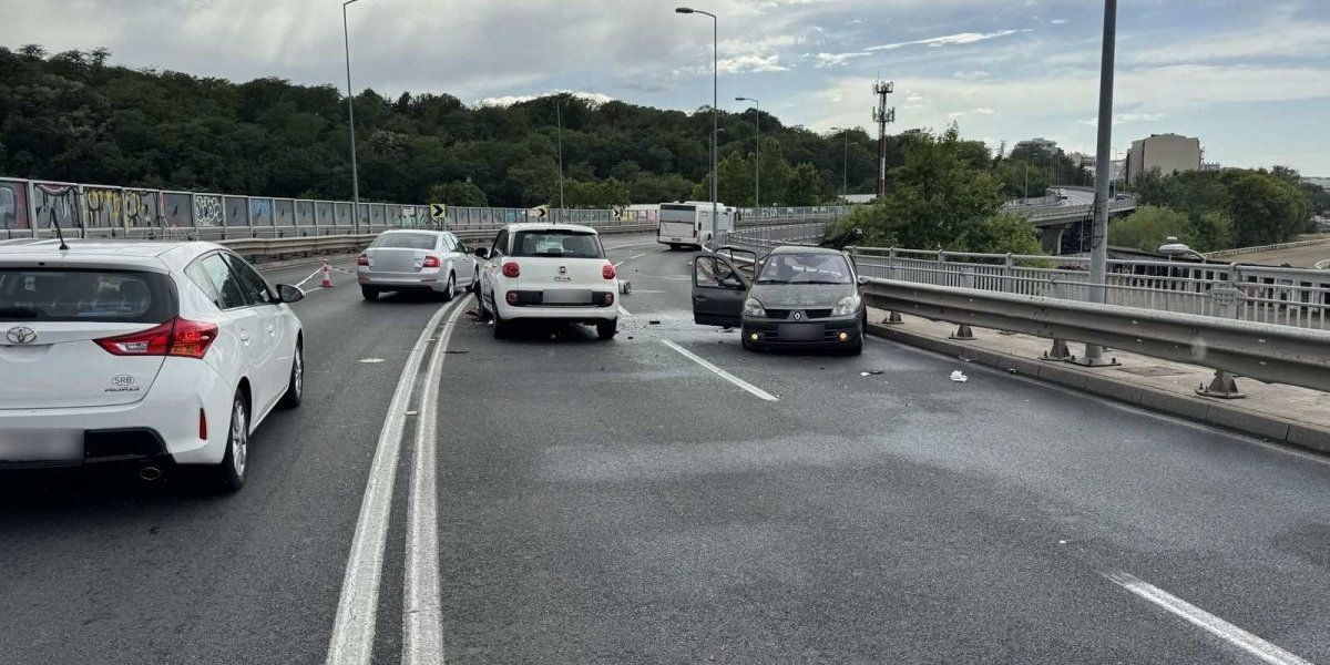 Sudar "renoa" i "fijata" kod Hipodroma