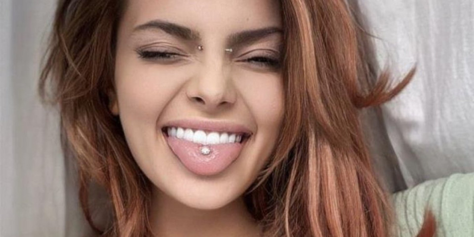 Ćerka pokojnog pevača u tangama u krevetu: Priznala da je sponzoruša, a sa ovim muči muku